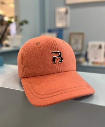 Бейсболка приятного лососевого цвета Baranett