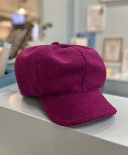 Кепка женская Newsboy Cap цвета фуксия