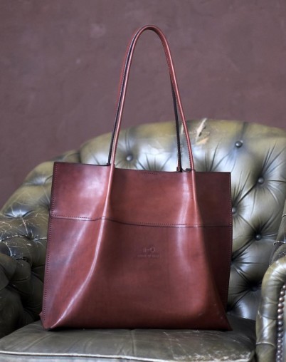Женская кожаная сумка-шоппер Бурже винного цвета