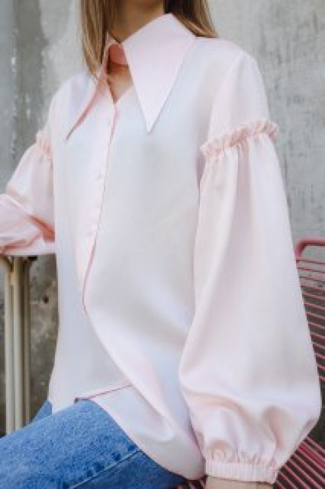 Блуза с объёмным рукавом и автоским воротником из эвкалипта