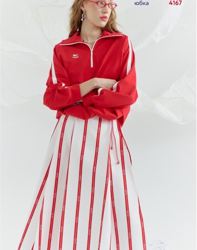 Джемпер женский авторского бренда Lea Lea в красном цвете 