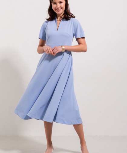 Платье Renta полуприлегающего силуэта голубого цвета