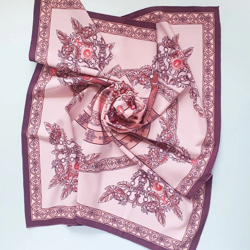 купить дизайнерский Шелковый платок ручной работы Платок «Слуцкие мотивы Вечер» в Минске