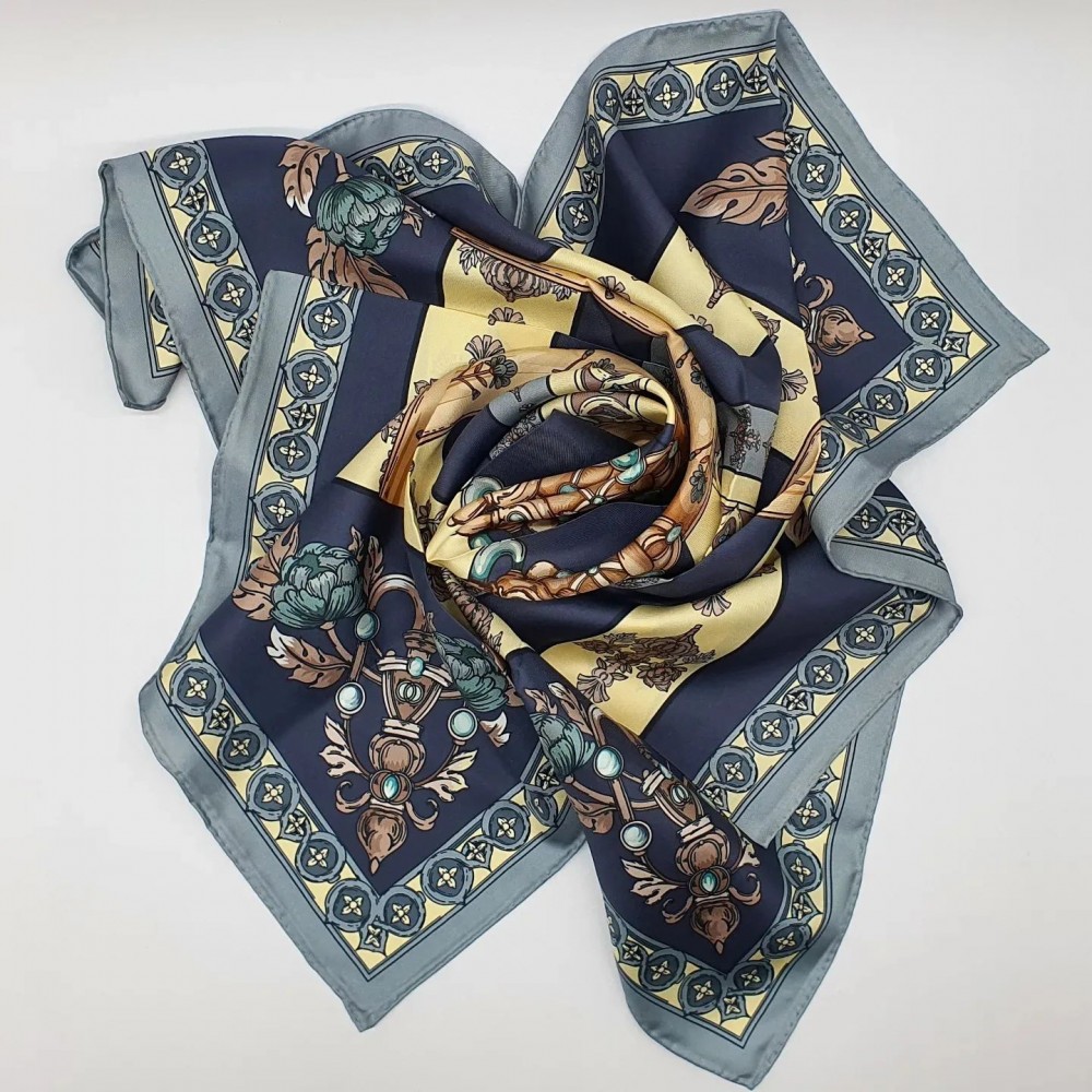 купить дизайнерский Шелковый платок ручной работы «Слуцкие мотивы Ночь» в Минске