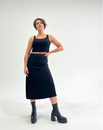 Двусторонняя юбка с цветовой комбинацией черного и бордо