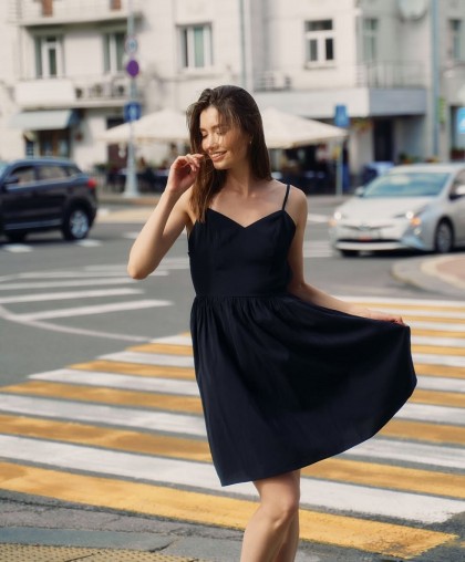Платье "Dolce" с открытой спиной черного цвета бренда THE LOOK Платье "Dolce" с открытой спиной черного цвета бренда THE LOOK