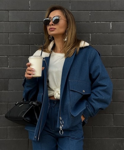 Куртка авиатор женская в синем джинсовом цвете