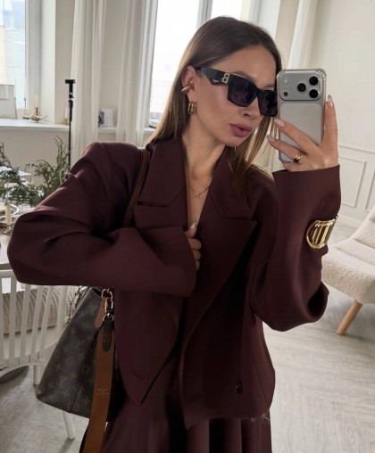 Укороченный жакет коричневого цвета